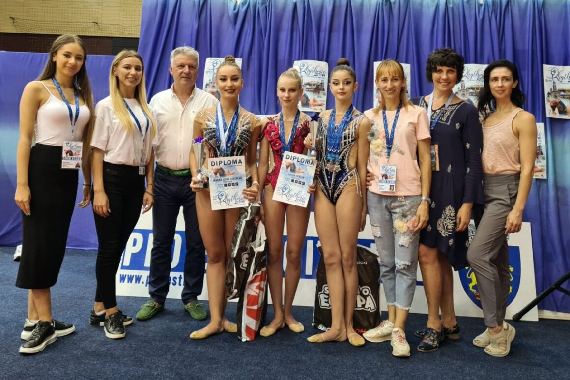 Gimnastele de la CSM Ploieşti, rezultate foarte bune la „Rhythmic Star 2021”!