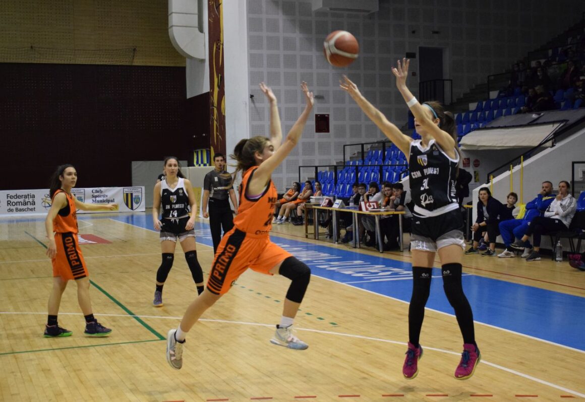 Echipa de baschet fete „U16” a ajuns la zece victorii consecutive în acest sezon!