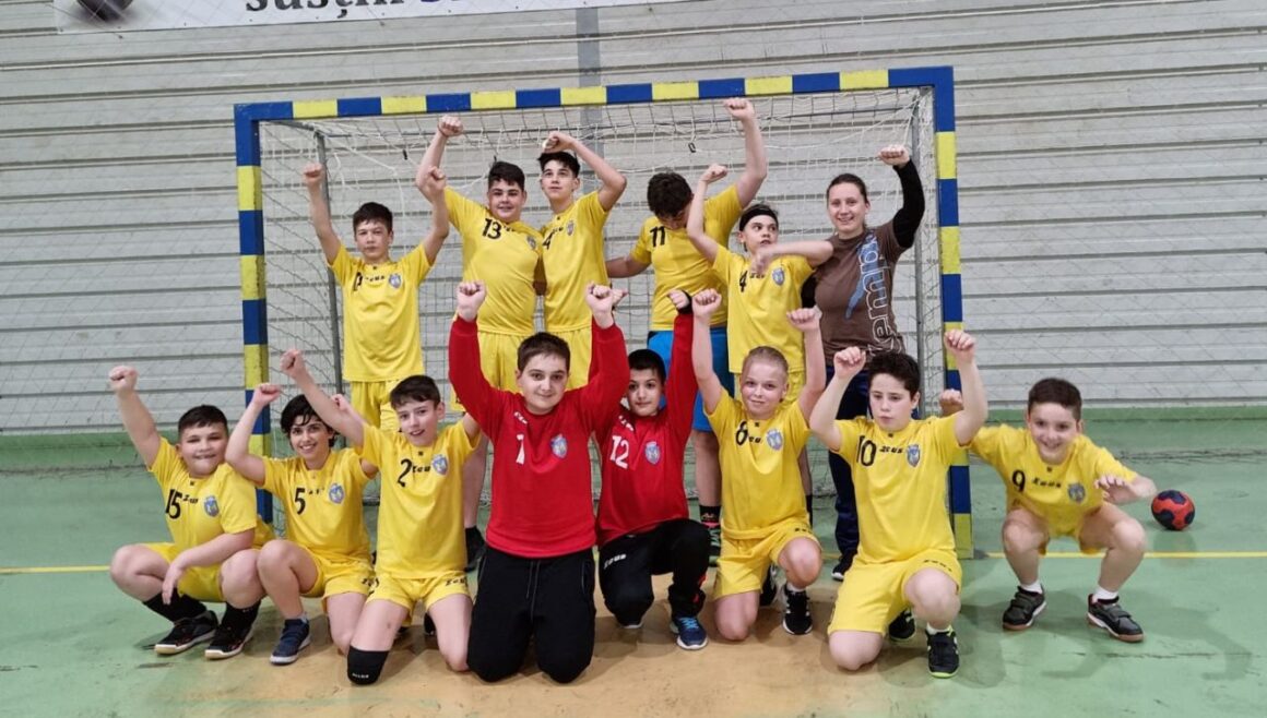 Echipa de handbal juniori 4 s-a calificat pentru Faza Semifinală a campionatului!