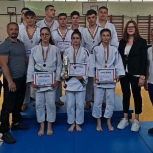 Sportivii de la CSM-CFR-CSŞ Ploieşti, 10 medalii obţinute la Campionatele Naţionale Şcolare „U18”!