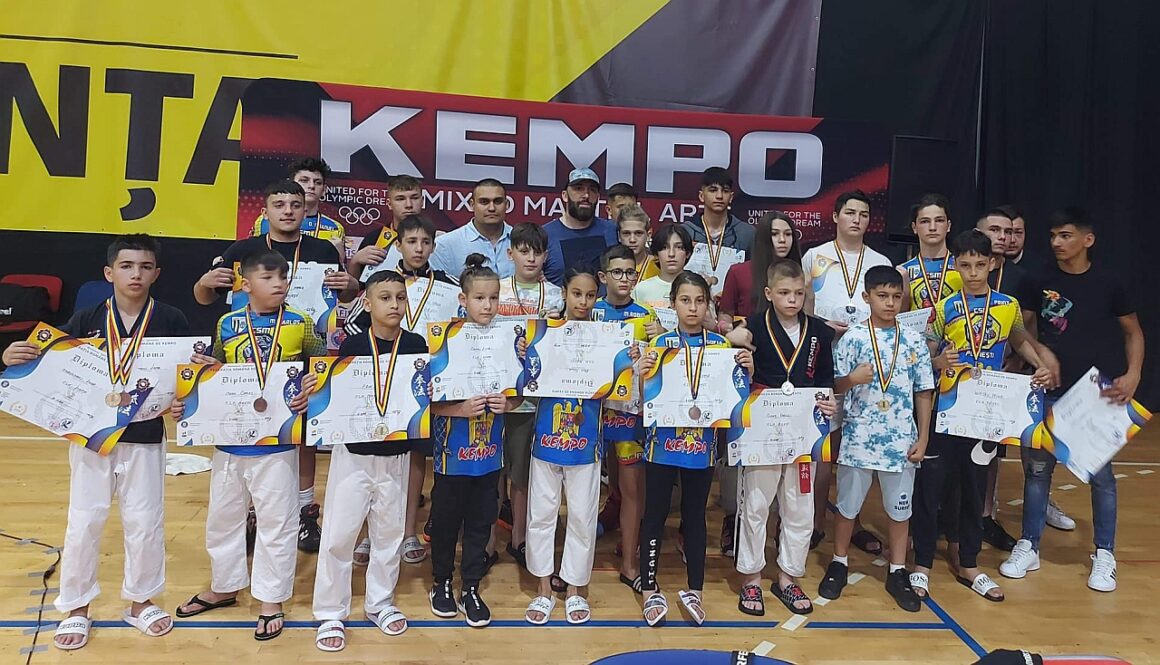 CSM Ploieşti, 9 titluri de campioni obţinute, astăzi, la Campionatul Naţional de Full Kempo!