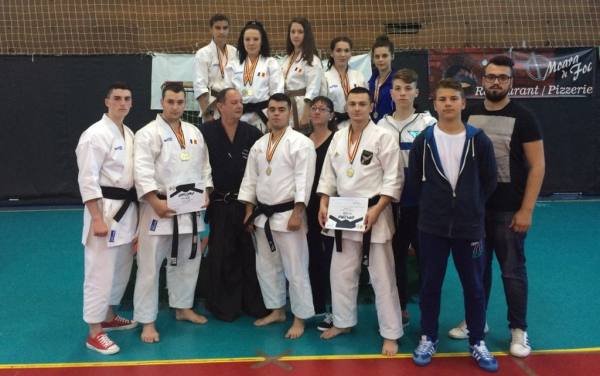 CSM Ploieşti, 17 medalii la Campionatului Naţional de Karate Tradiţional!