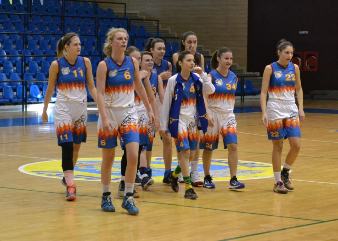 Echipa de baschet feminin „U16”, victorie în prelungiri cu CSŞ Arad!