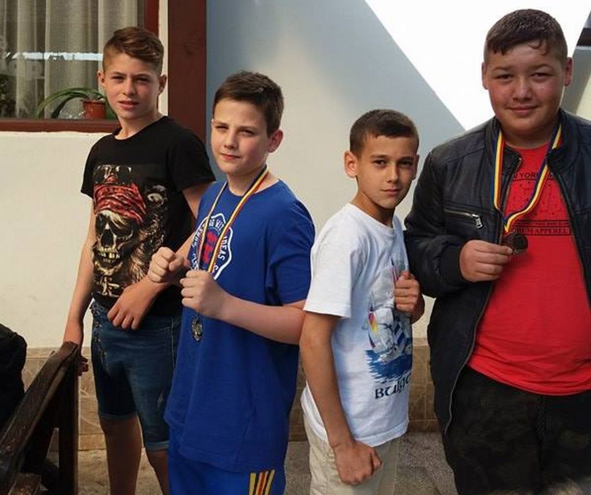 Boxerii de la CSM Ploieşti, 4 medalii la Campionatul Naţional de Cadeţi!