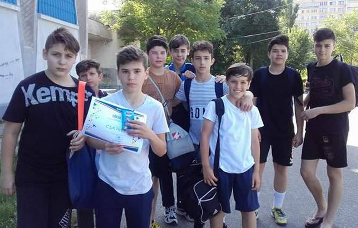 Echipa de handbal juniori IV, locul al 8-lea la Turneul Final de la Bacău!