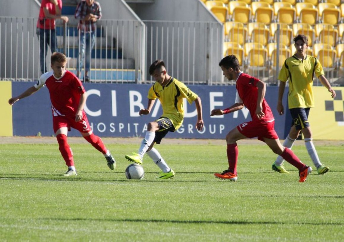 CSM Ploieşti organizează selecţie la secţia de fotbal!