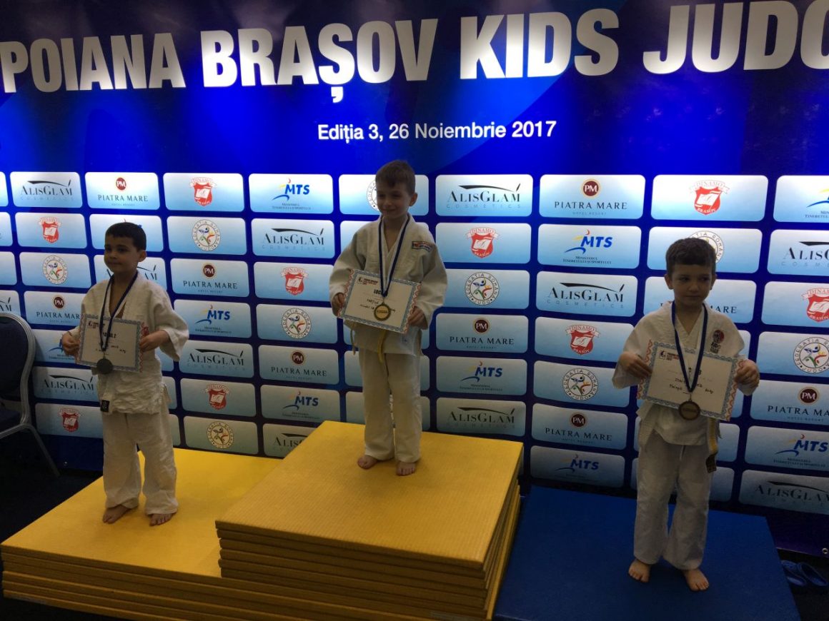 Sportivii de la CSM-CFR-CSŞ Ploieşti, 16 medalii la „Kids Judo Cup 2017 Poiana Braşov”!