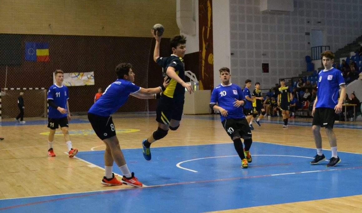 Echipa de handbal juniori 3, victorie clară în derbiul cu CSŞ Ploieşti!
