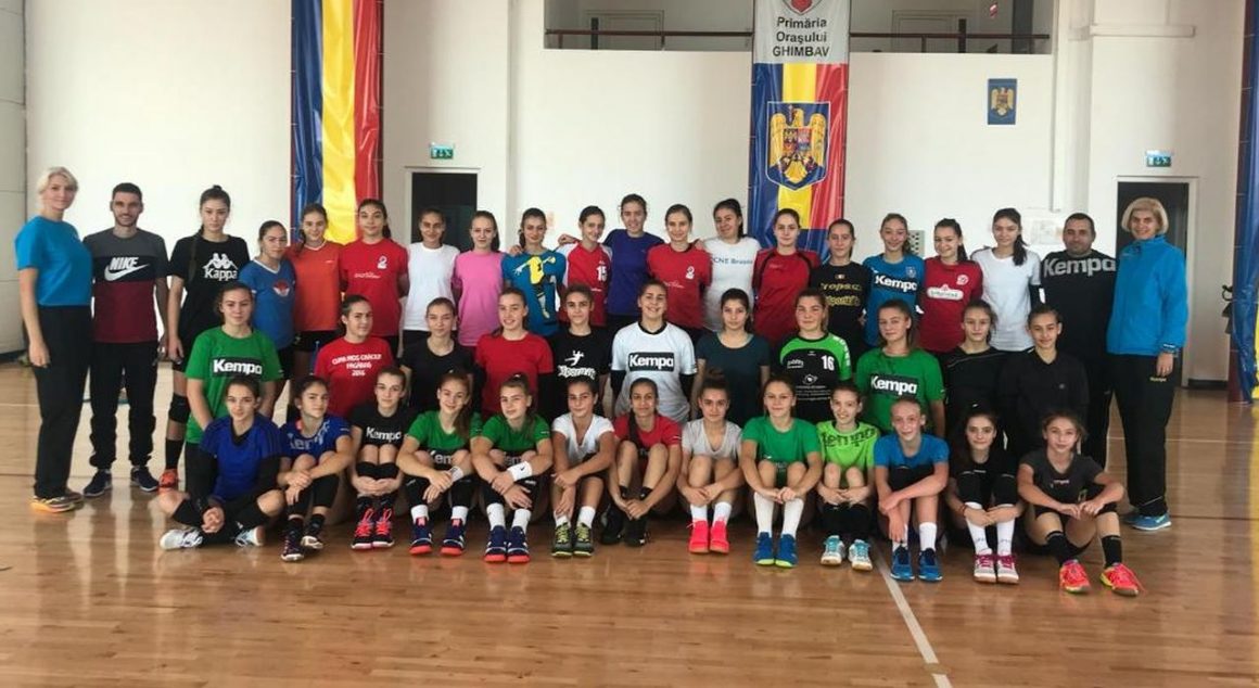 Patru junioare ale CSM Ploieşti au participat la un trial al Federaţiei Române de Handbal!