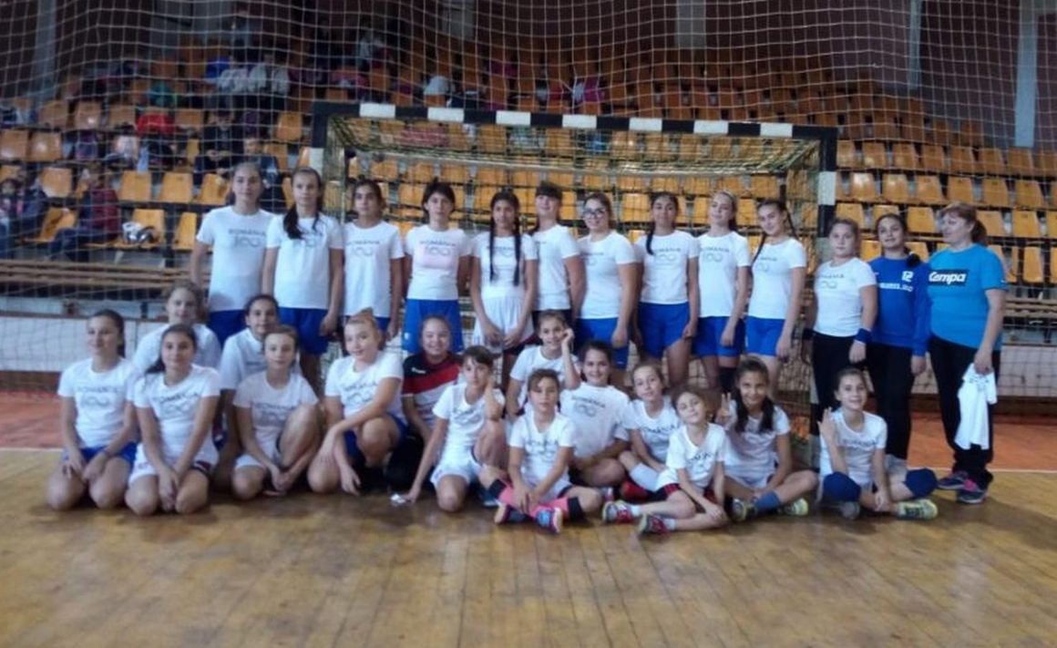 Micile handbaliste de la CSM Ploieşti, prezente la turneul organizat de AJH Prahova la Plopeni!