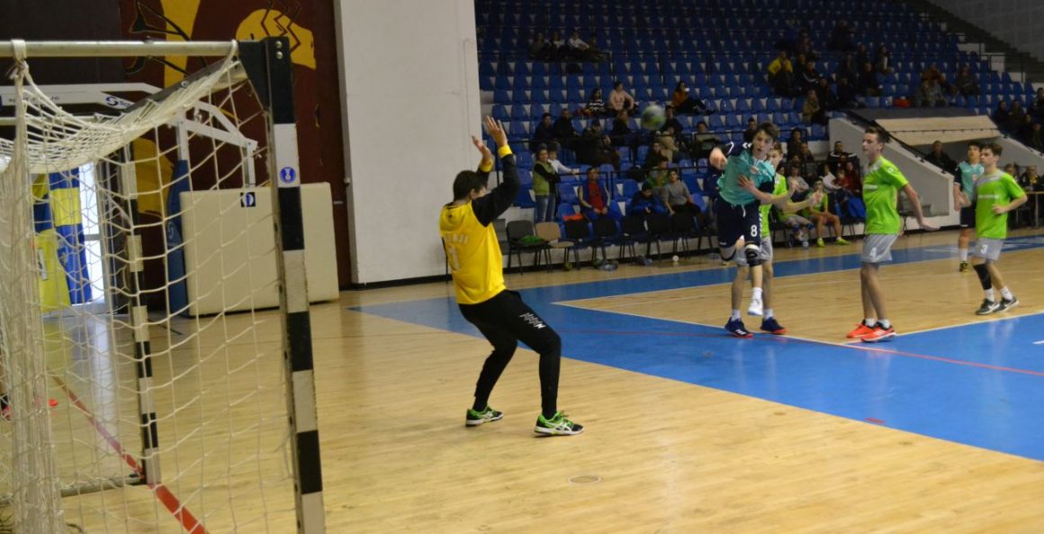 Echipa de handbal junioare 3, parcurs fără greşeală în Seria D!