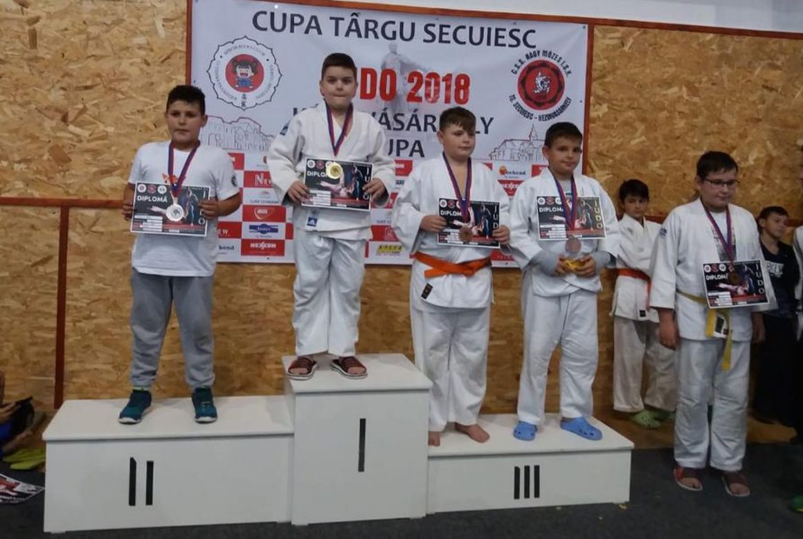 Judoka de la CSM-CFR-CSŞ Ploieşti, 4 medalii la Cupa „Târgu Secuiesc”!