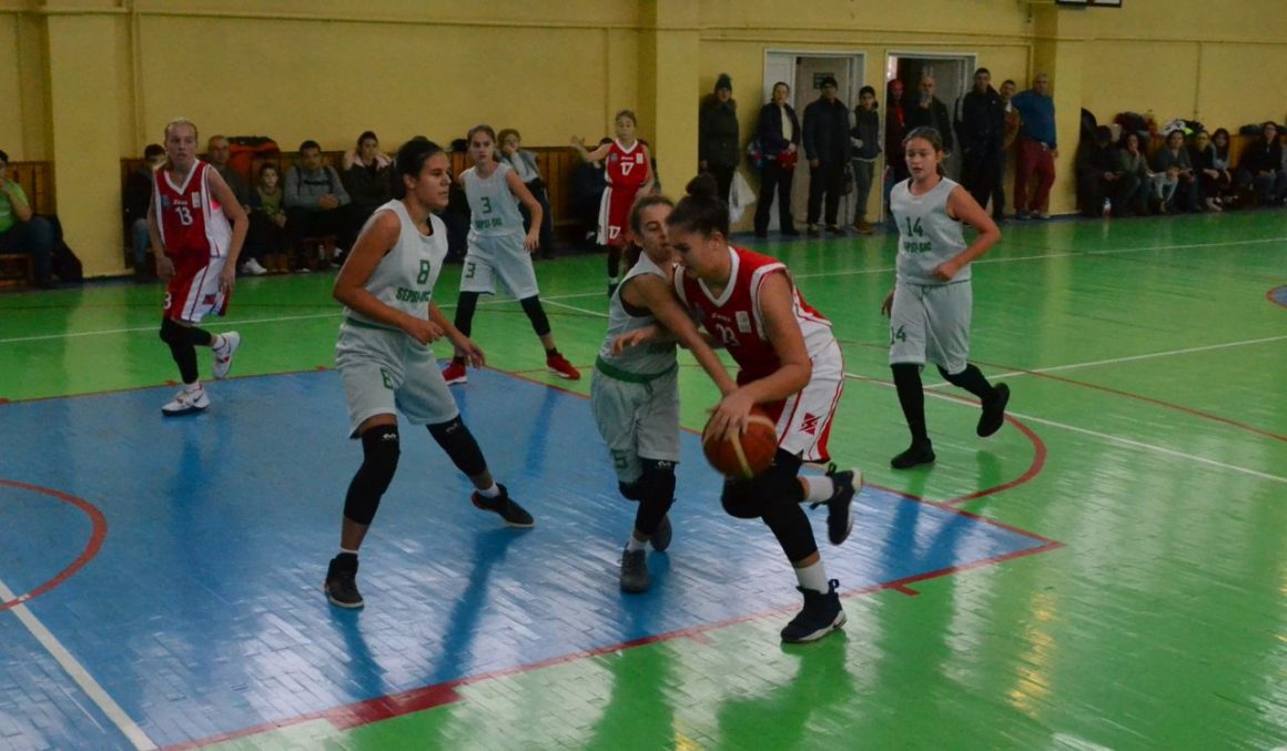 Echipa de baschet fete „U13”, două victorii în turneul de la Craiova!