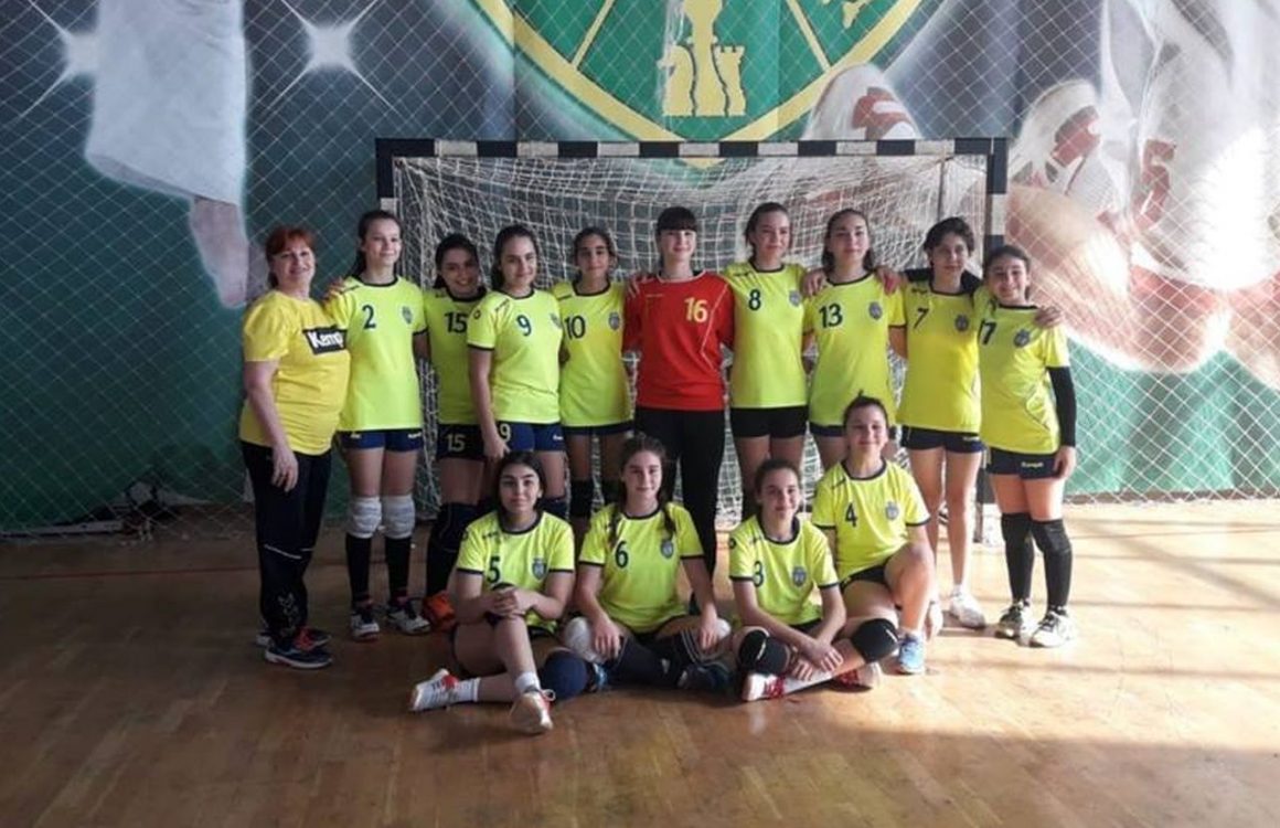 Echipele de junioare 4 şi minihandbal ale CSM Ploieşti, la primele competiţii oficiale din 2019!