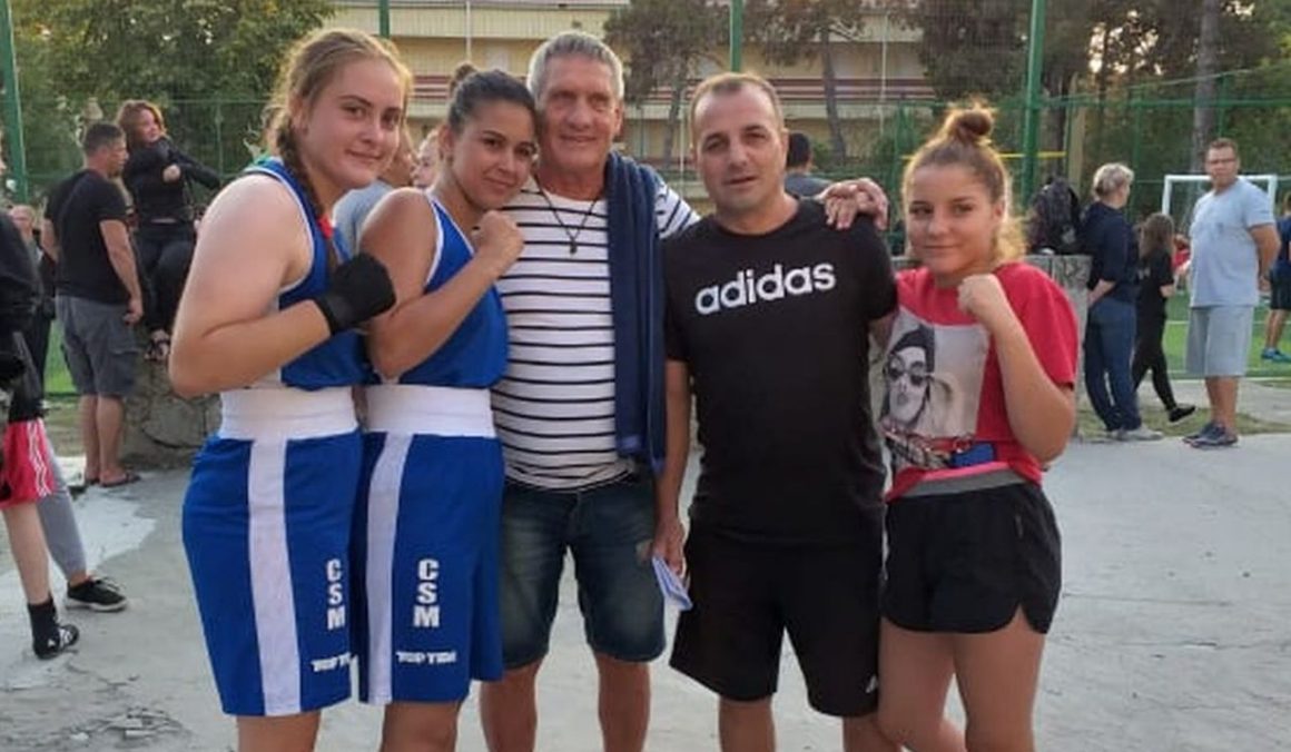 Fetele maestrului Titi Tudor, 3 medalii la Campionatul Naţional de Box Feminin, de la Eforie Nord!