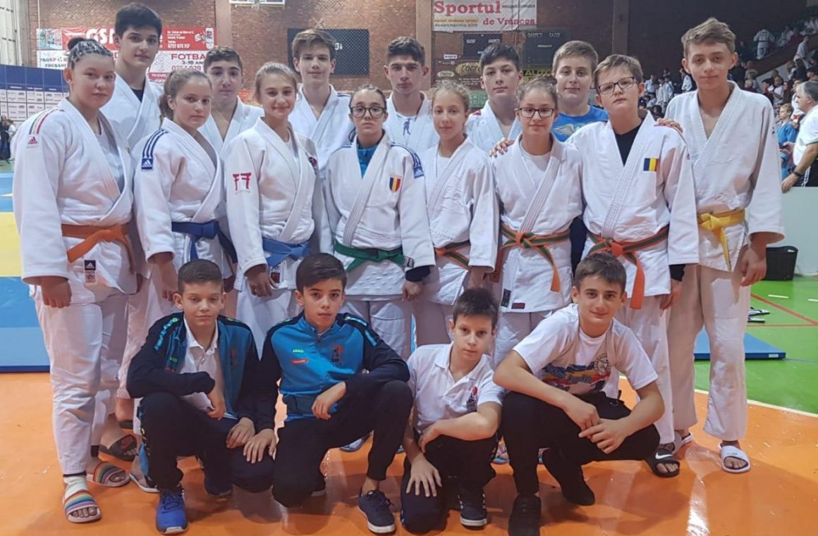 Judoka de la CSM-CFR-CSŞ Ploieşti, 11 medalii obţinute la Memorialul „Aurel Câmpeanu”!