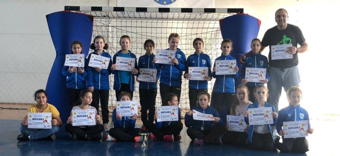 Echipa de minihandbal fete, prezentă la Cupa “Transilvania” – ediţia a 3-a!