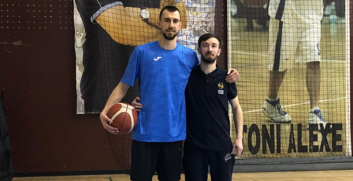 Mutare pentru performanţă la echipa de baschet masculin: Vlad Negoiţescu vine la CSM Ploieşti!