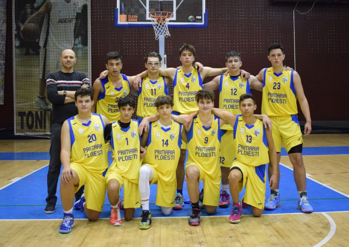 Echipa de baschet „U18”, două victorii şi o înfrângere în turneul de la Târgu Frumos!