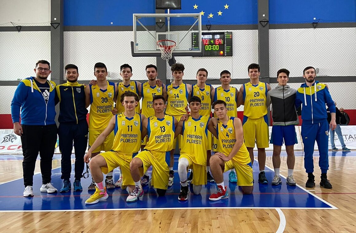 Medalie de bronz pentru echipa de baschet masculin „U19” a CSM Ploieşti!