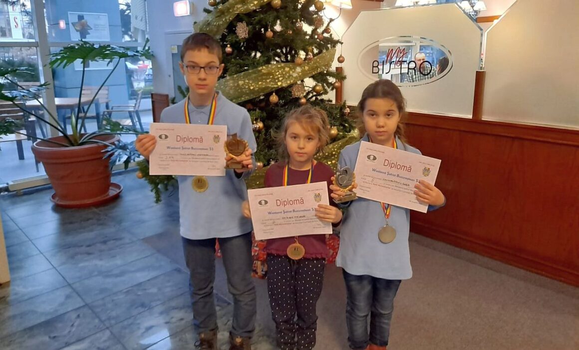 Debut de an cu 4 medalii pentru micii şahişti de la CSM Ploieşti!