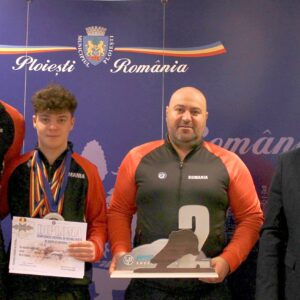 Sportivii secţiei de patinaj viteză, premiaţi de Primarul Municipiului Ploieşti, Andrei Volosevici!