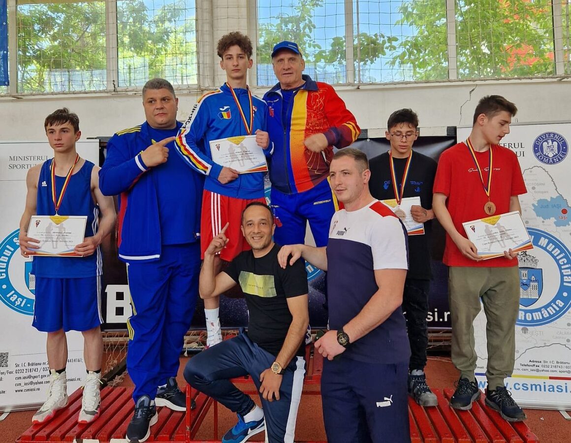 Fabian Stroe, medalie de aur la Cupa României la Box pentru Juniori, de la Iaşi!