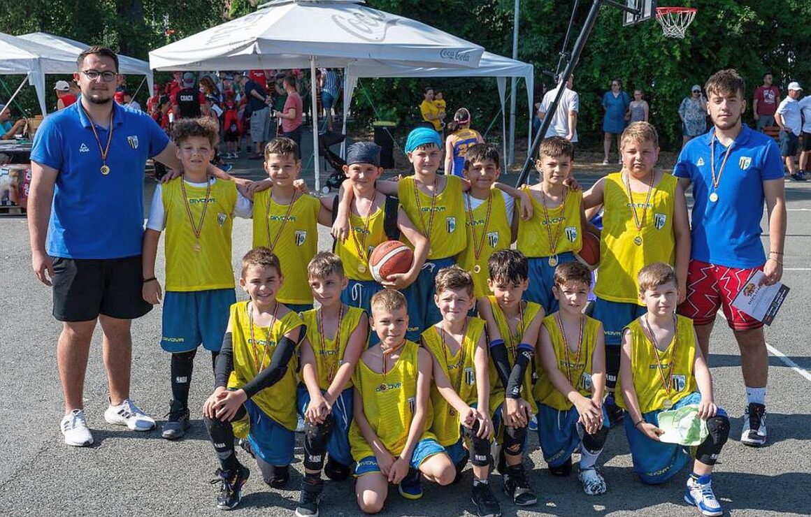 Echipa de baschet „U10” s-a distrat şi a câştigat la Competiţia Sportivă Naţională de la Costineşti!