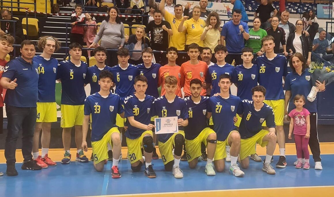 Echipa de handbal juniori 2 a încheiat sezonul pe locul al 6-lea!