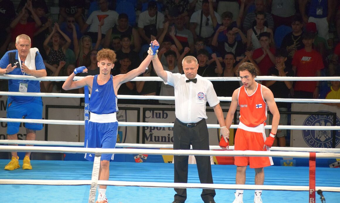 Fabian Stroe e în sferturile de finală ale Campionatului European de Box pentru Juniori!