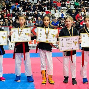 Sportivii de la CSM Ploieşti, 7 medalii de aur cucerite la Campionatul Naţional de Kempo – K1!