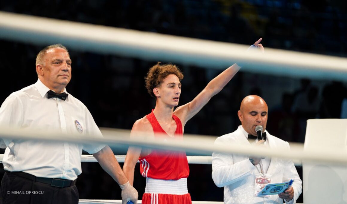 Fabian Stroe debutează mâine la Campionatul Mondial de Box pentru Juniori, de la Erevan!