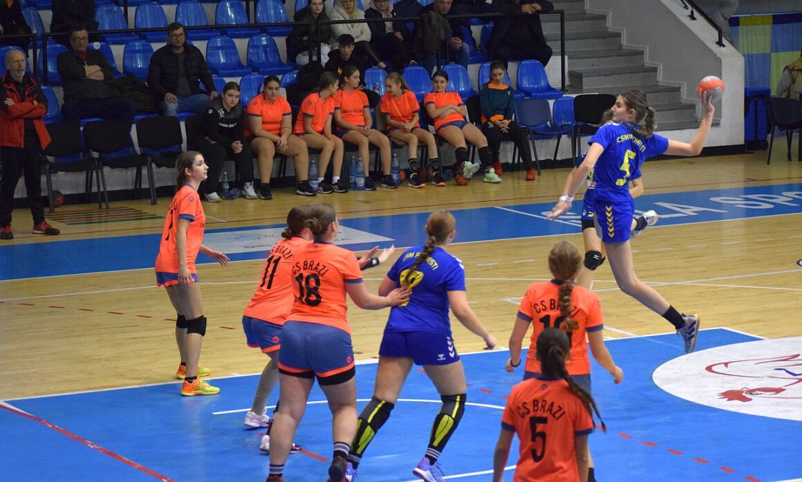 Victorii lejere la ultimele meciuri oficiale din an pentru echipele de handbal juniori ale CSM Ploieşti