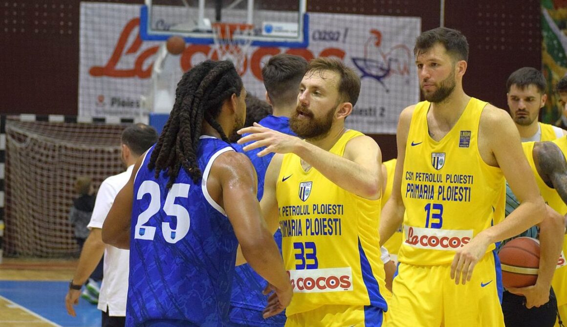 „Moşul” a venit în penultima secundă: CSM Focşani – CSM Petrolul Ploieşti 74-75!