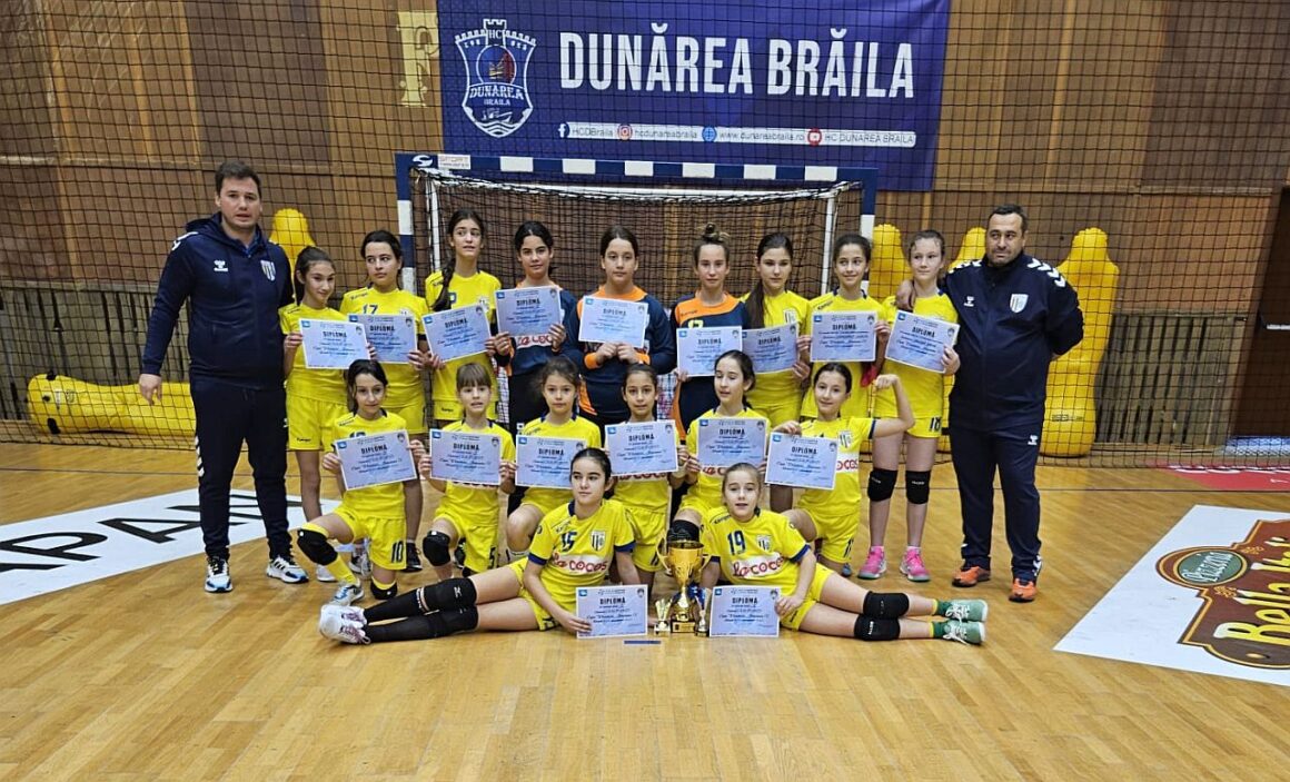 Echipa de handbal junioare 4 a CSM Ploieşti a câştigat Cupa „Dunărea”!