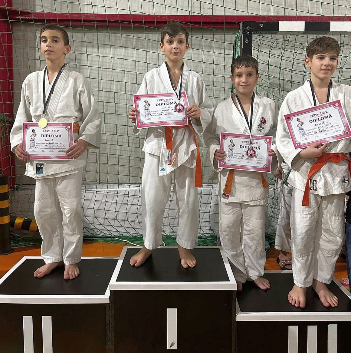 18 medalii pentru micii judoka ai clubului la „Cupa AMV Bucureşti”!