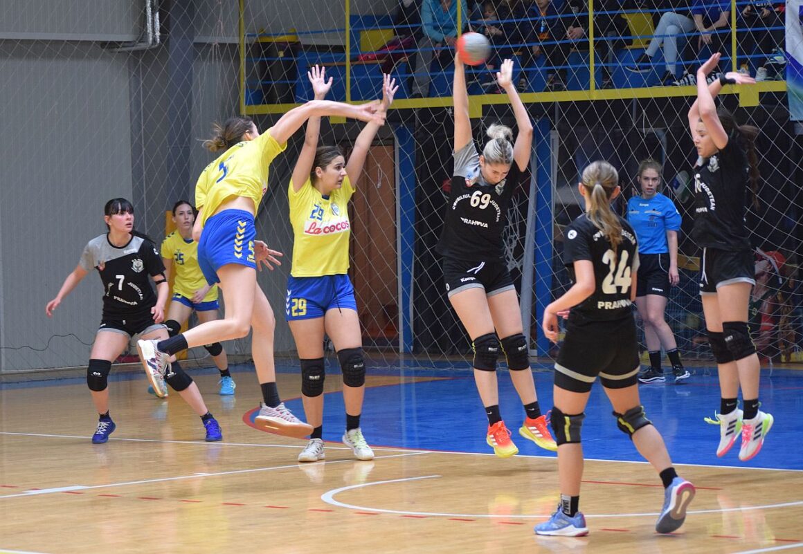 Bilanţ pozitiv, în weekend, pentru echipele de handbal juniori ale CSM Ploieşti!