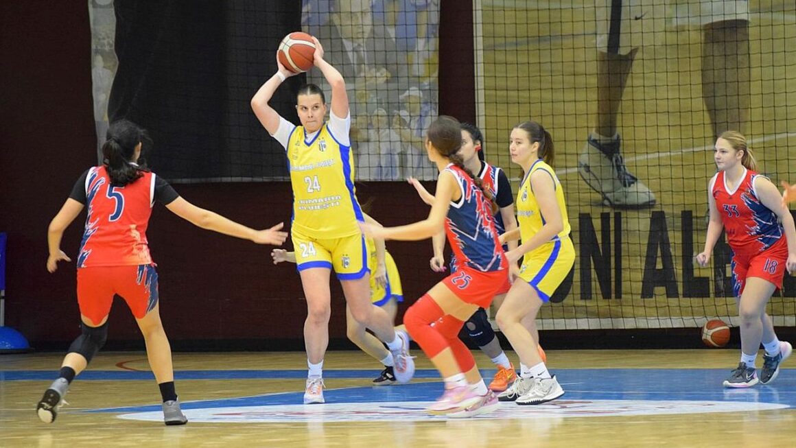 Echipa de baschet fete U18, victorie lejeră la ABC Leii Bucureşti: 96-57!