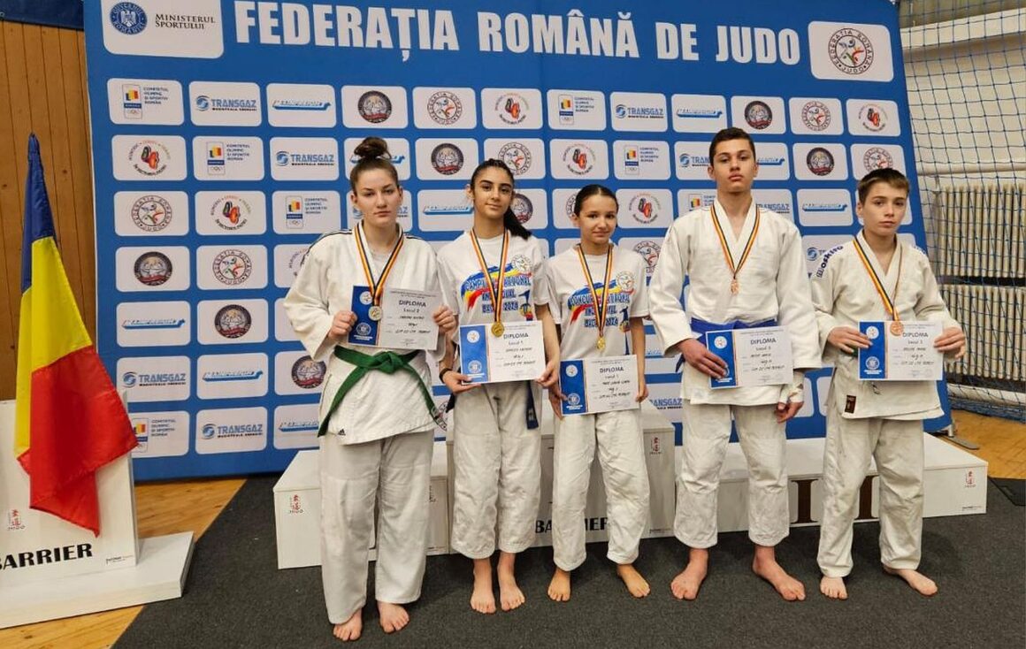 Judo: Yasmine Tomescu şi Sonia Mare, campioane naţionale „U16”, respectiv „U14”!