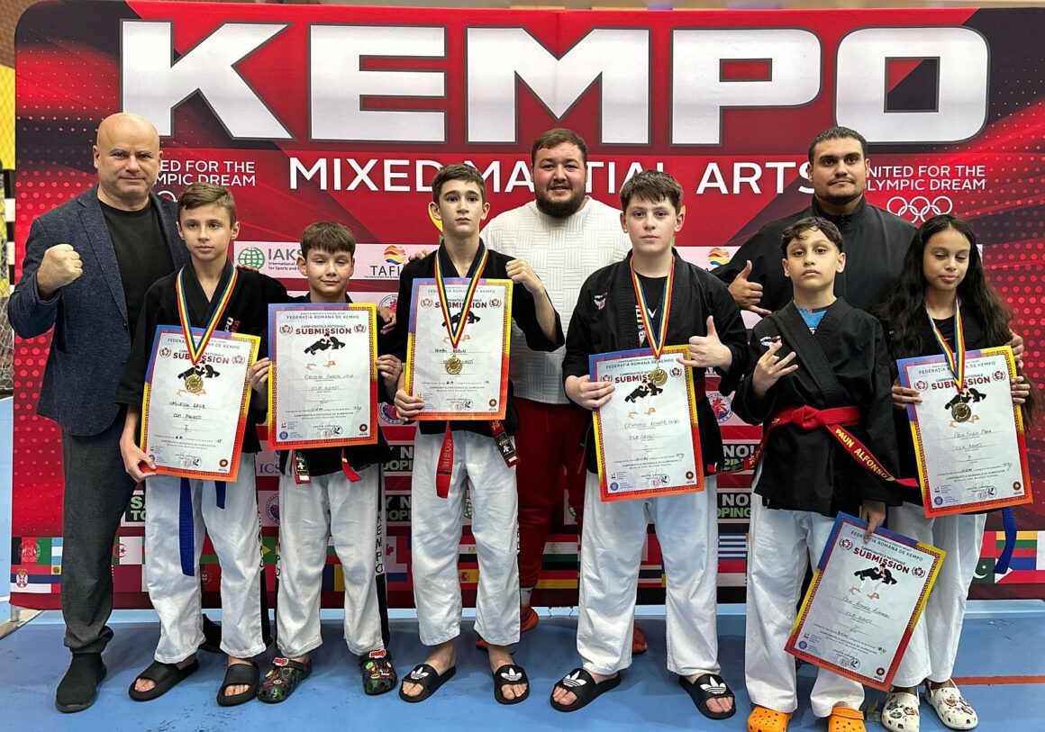 Sportivii secţiei de kempo, 3 medalii de aur cucerite la Campionatul Naţional de Submission!