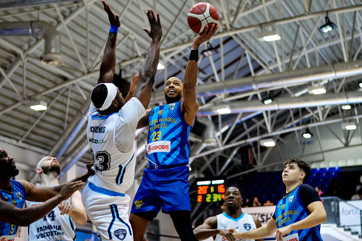 Am sperat (doar) până la pauză: CSO Voluntari – CSM BBA Petrolul Ploieşti 94-78