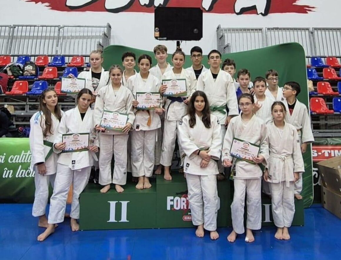 Judoka de la CSM-CFR-CSŞ Ploieşti, 16 medalii obţinute la Cupa Fortzoso, de la Bucureşti!