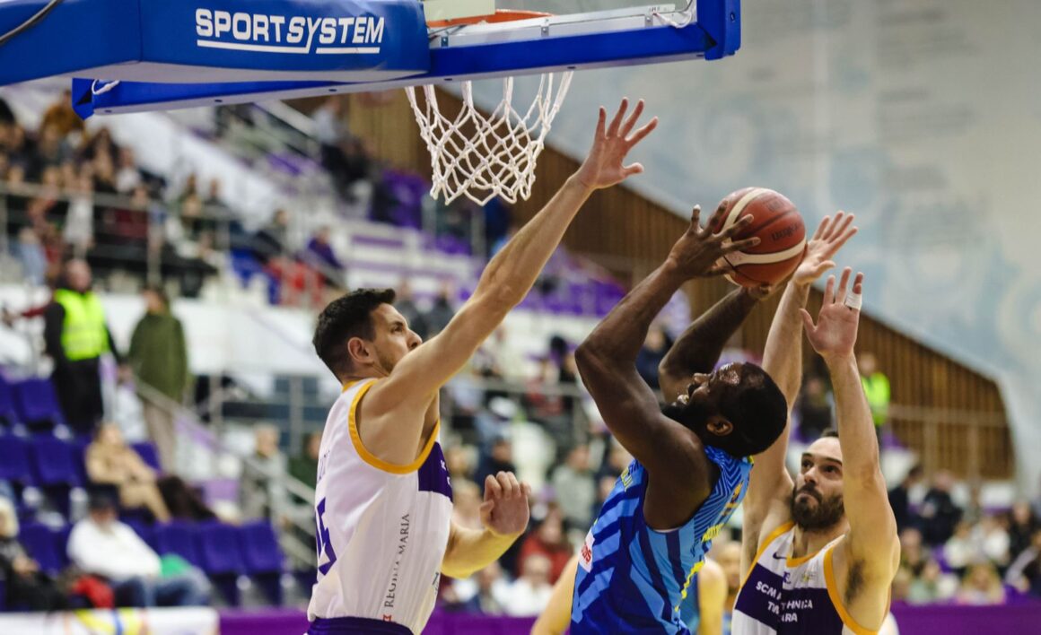 Din nou atât de aproape: SCM Timişoara – CSM BBA Petrolul Ploieşti 107-100, după prelungiri!
