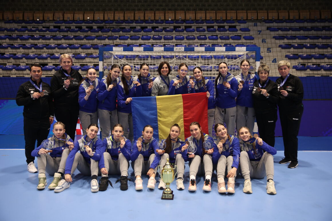 Miruna Andronache, bronz cu „naţionala” de cadete a României la Jocurile Mediteraneene! Miruna Andronache, bronz cu „naţionala” de cadete a României la Jocurile Mediteraneene!