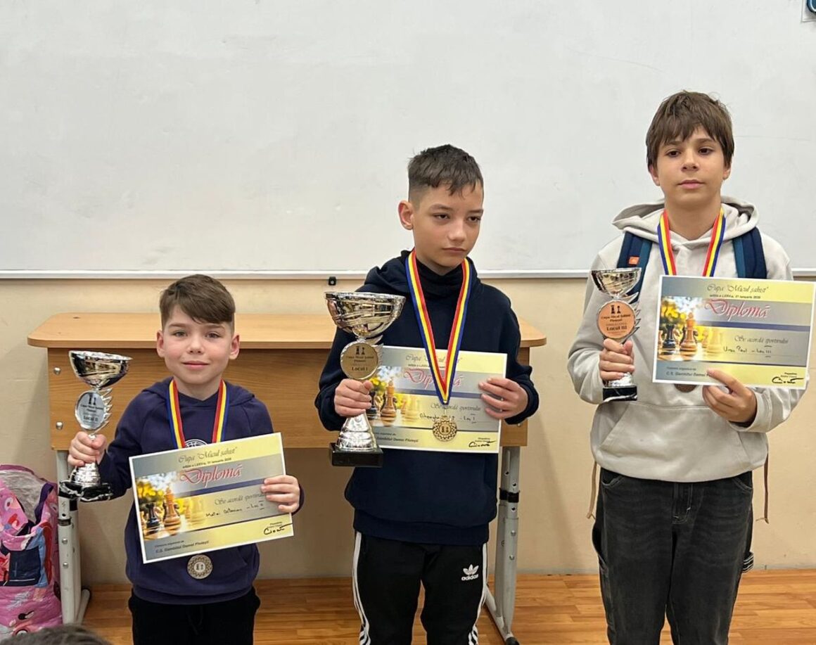 Zece medalii obţinute, în weekend, de sportivii secţiei de şah a CSM Ploieşti!