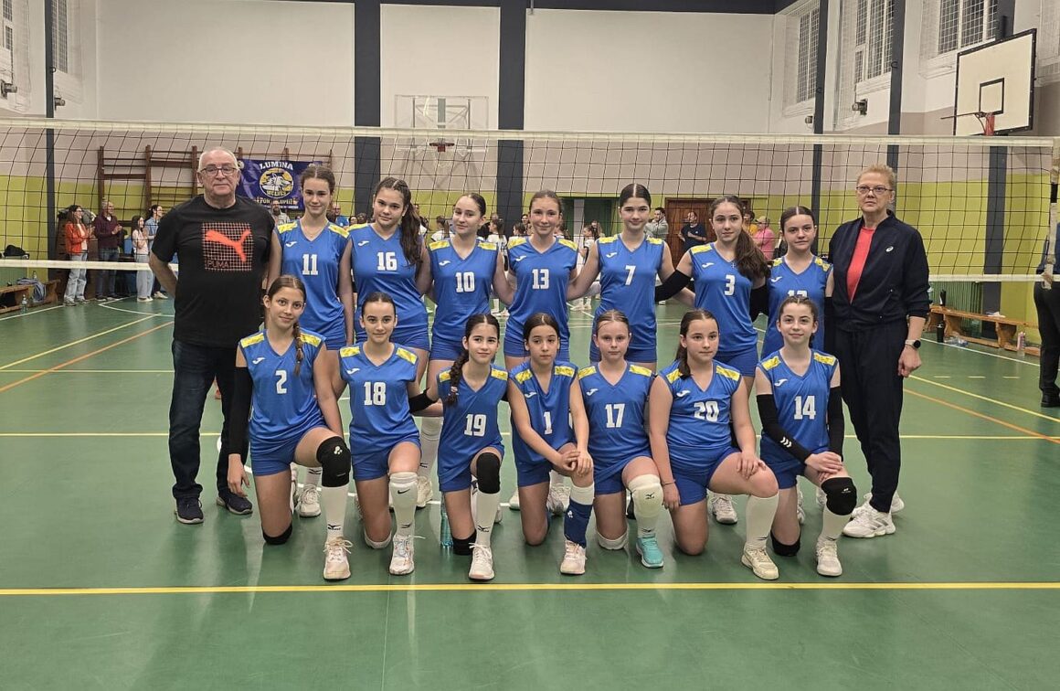 Echipa de Minivolei (U13), pe locul al 3-lea în Seria D a Fazei Semifinale I a campionatului! Echipa de Minivolei (U13), pe locul al 3-lea în Seria D a Fazei Semifinale I a campionatului!