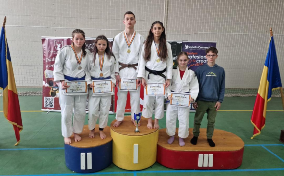 Judo: Yasmine Tomescu şi David Petre, campioni naţionali şcolari de cadeţi!