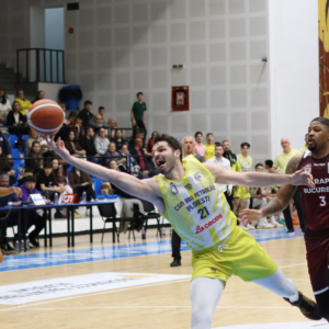 Din nou aproape de un rezultat bun: CSM BBA Petrolul Ploieşti – Rapid Bucureşti 78-84!