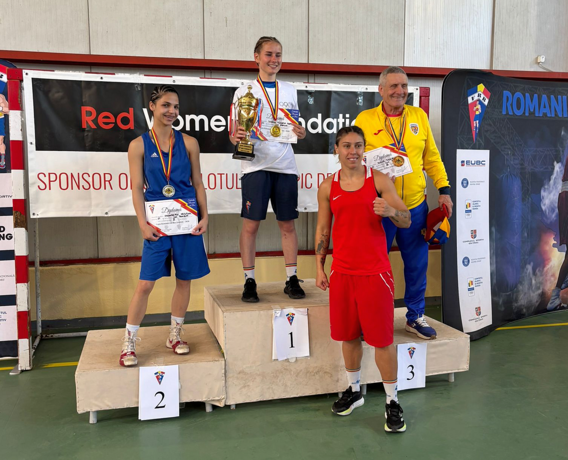 Sportivele de la CSM Ploieşti, 5 medalii obţinute la Cupa României la Box, de la Eforie Nord! Sportivele de la CSM Ploieşti, 5 medalii obţinute la Cupa României la Box, de la Eforie Nord!