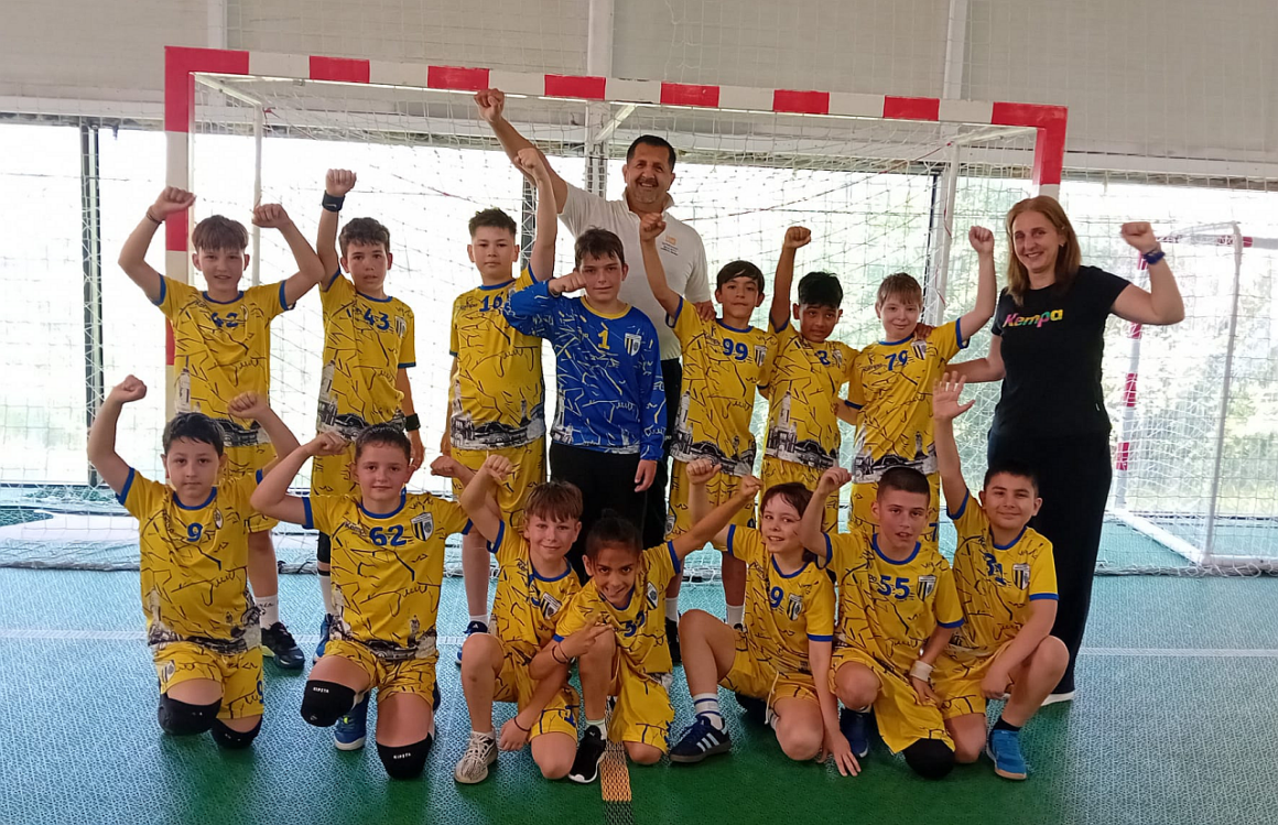 Etapă plină pentru echipele de minihandbal ale CSM Ploieşti în Campionatul Micilor Talente Roby Gas! Etapă plină pentru echipele de minihandbal ale CSM Ploieşti în Campionatul Micilor Talente Roby Gas!